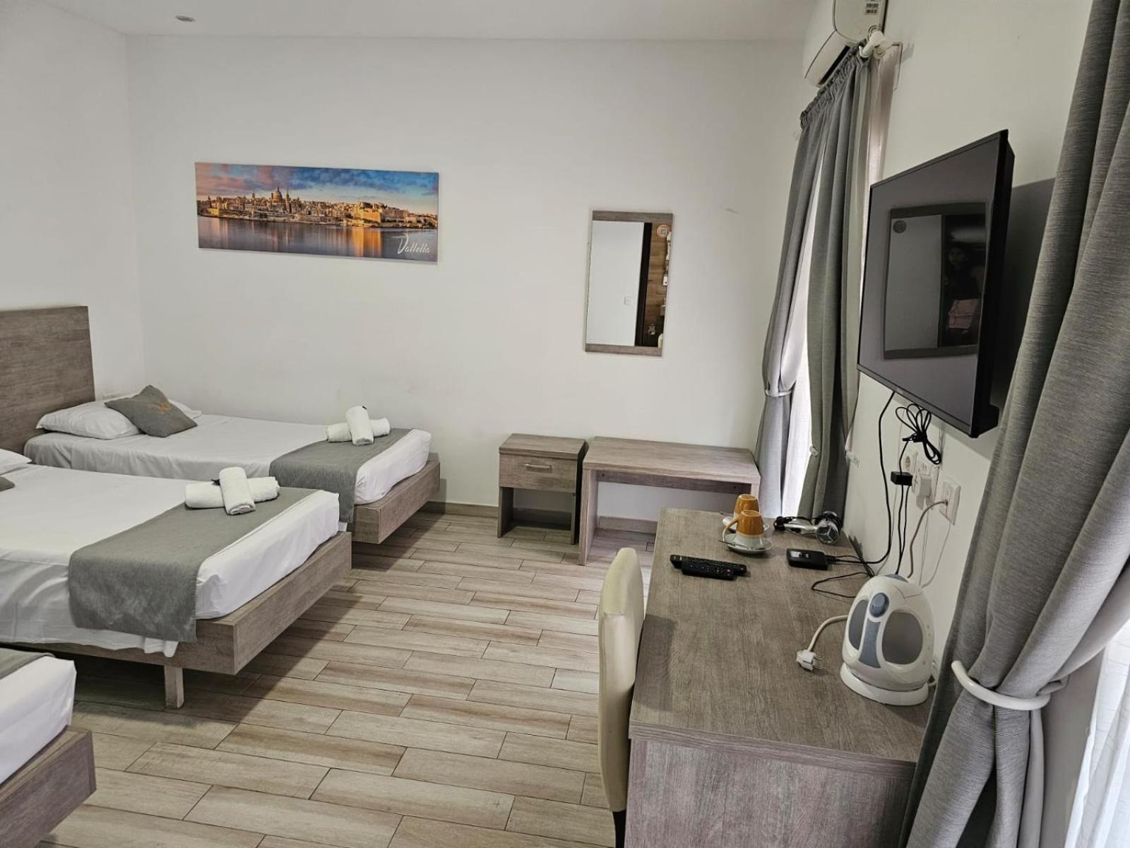 Napoli Suites Studios Aparthotel Saint Julian's Bagian luar foto