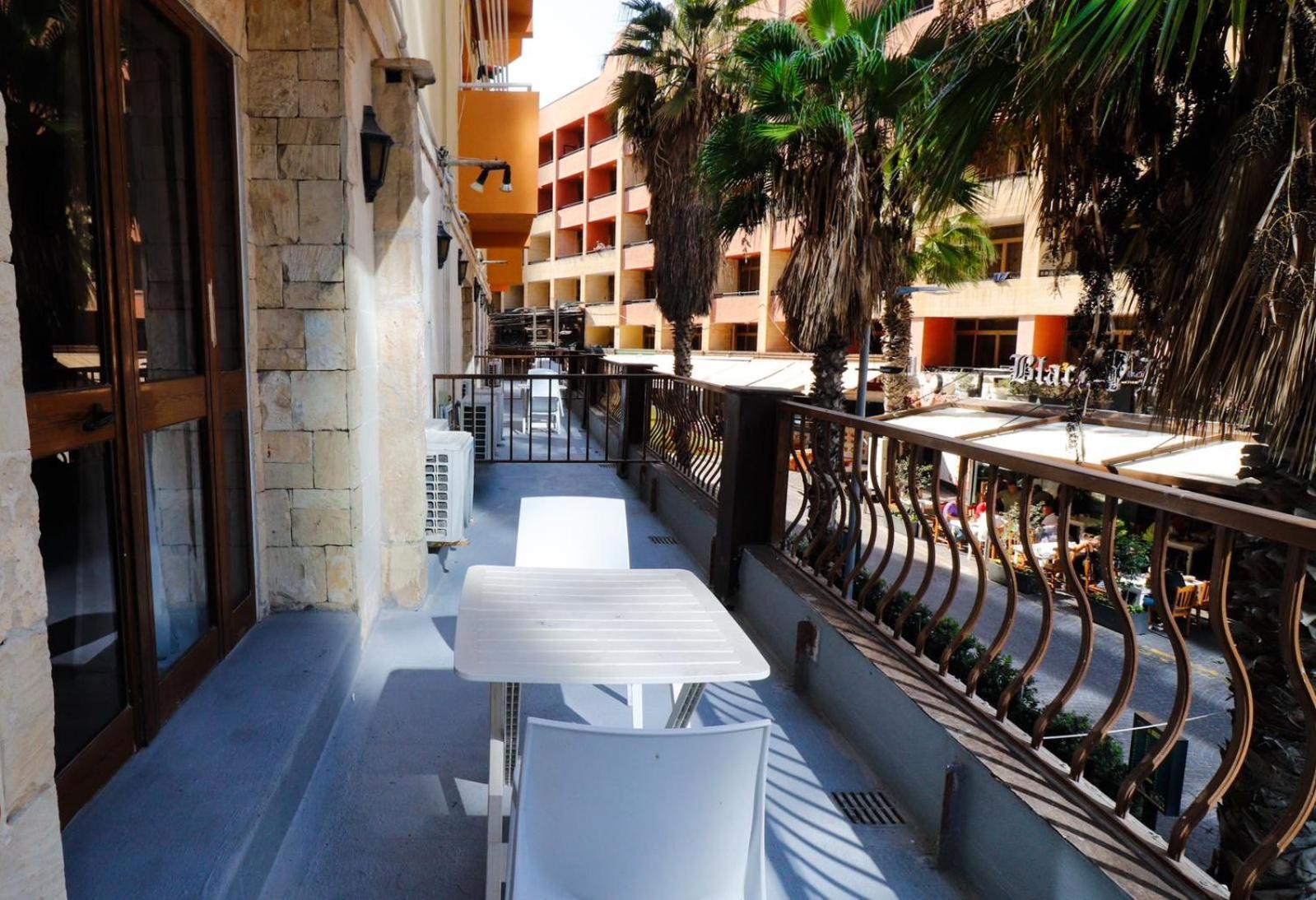 Napoli Suites Studios Aparthotel Saint Julian's Bagian luar foto