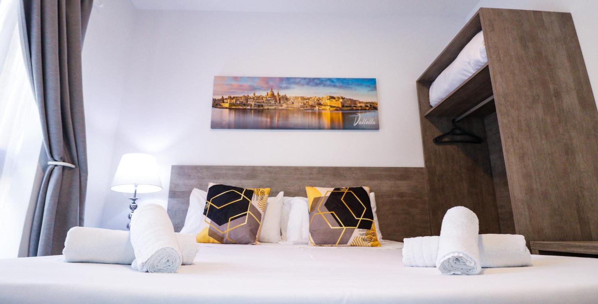 Napoli Suites Studios Aparthotel Saint Julian's Bagian luar foto