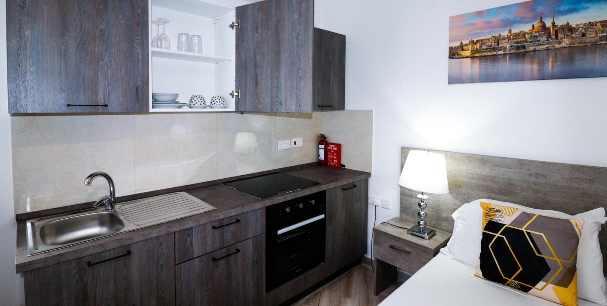 Napoli Suites Studios Aparthotel Saint Julian's Bagian luar foto