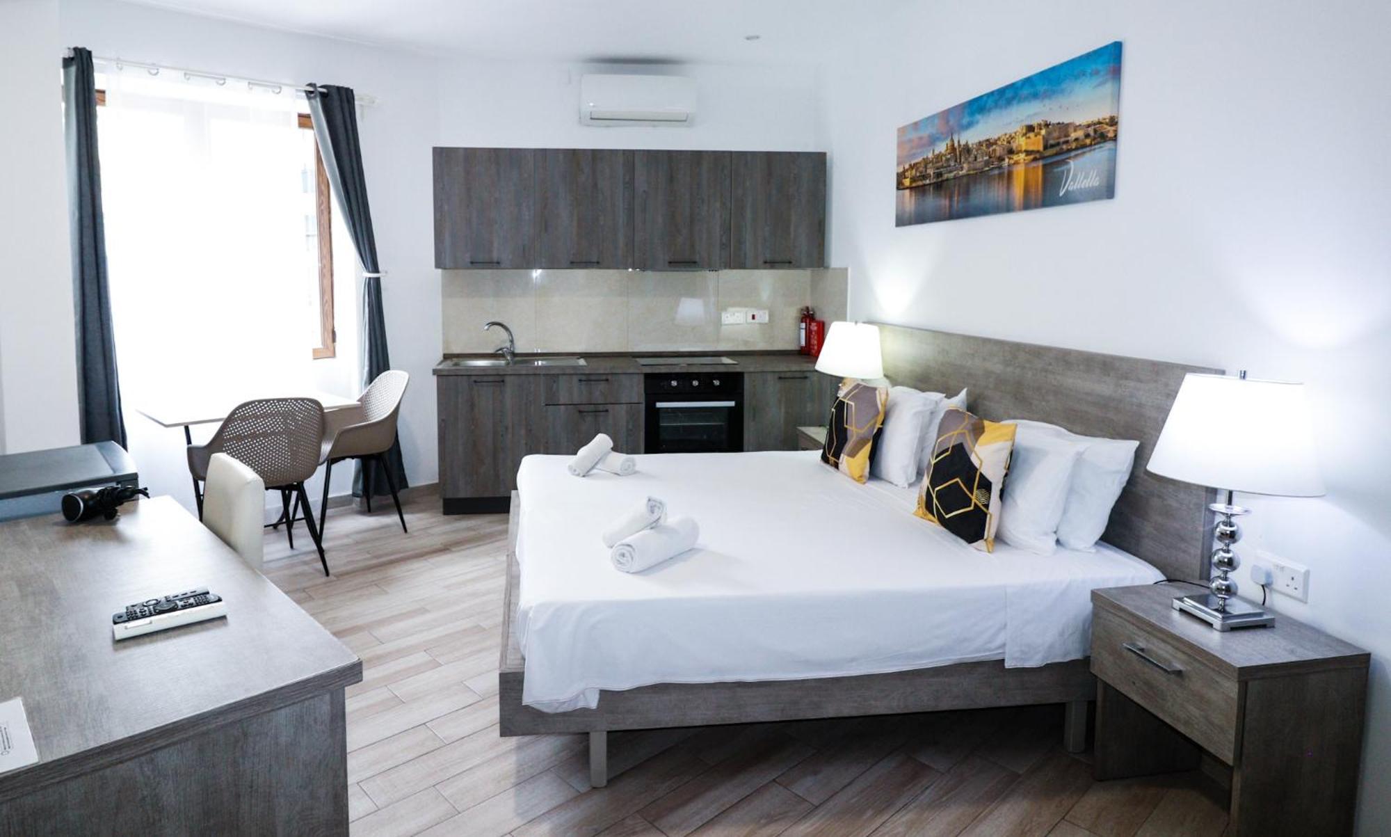 Napoli Suites Studios Aparthotel Saint Julian's Bagian luar foto