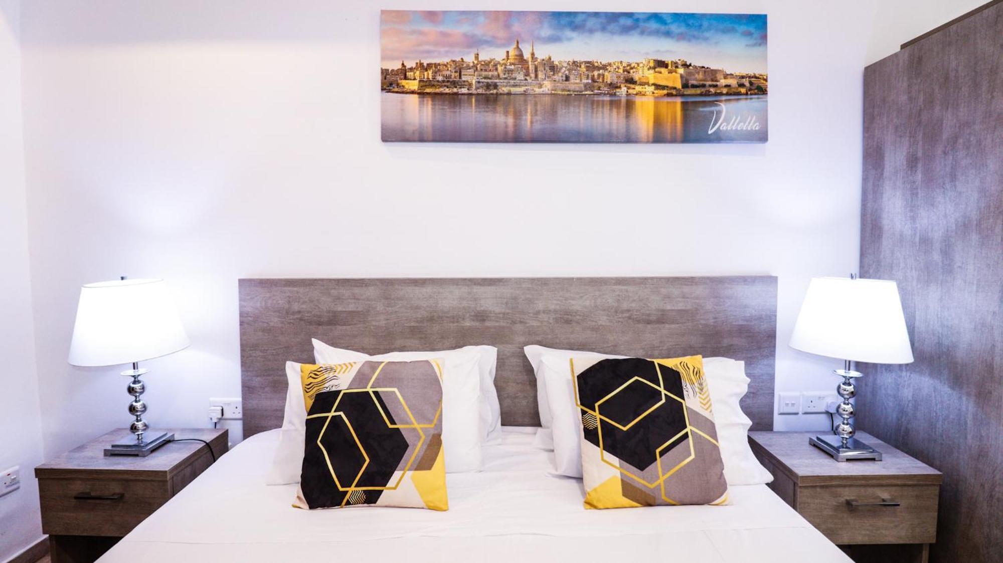 Napoli Suites Studios Aparthotel Saint Julian's Bagian luar foto